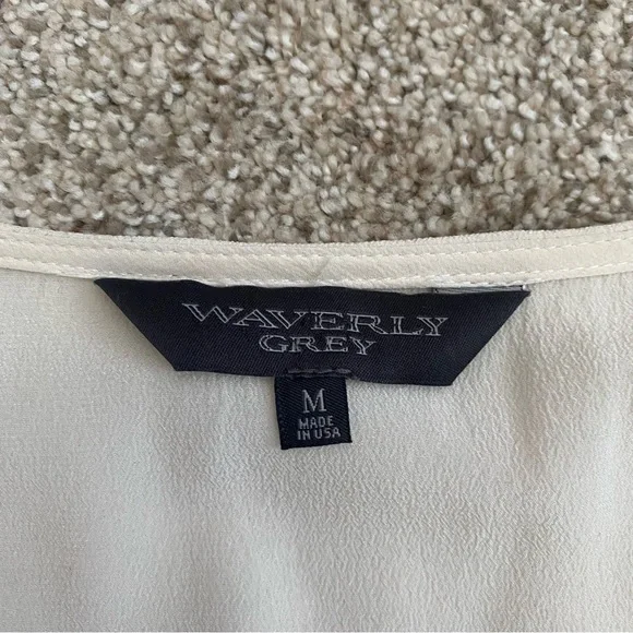 Waverly Grey Blouse - Picture 2 of 5